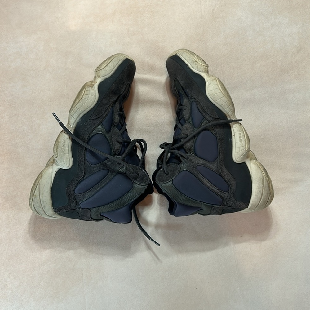 adidas Yeezy 500 High - Picture 6 of 9